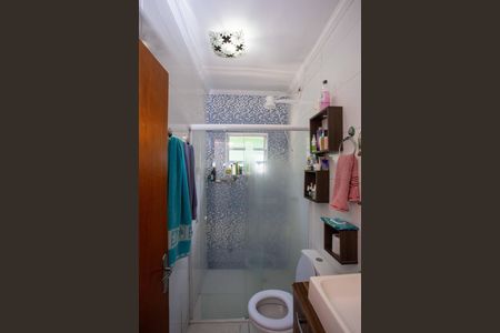 Casa à venda com 175m², 4 quartos e 2 vagasBanheiro Casa 2