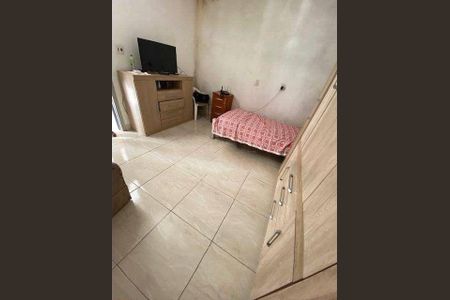 Casa à venda com 3 quartos, 200m² em Vila Palmeiras, São Paulo