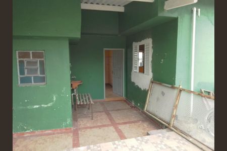 Casa à venda com 3 quartos, 200m² em Vila Palmeiras, São Paulo