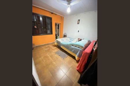 Casa à venda com 3 quartos, 200m² em Vila Palmeiras, São Paulo