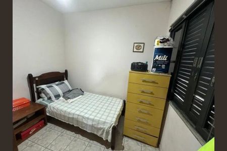 Casa à venda com 3 quartos, 172m² em Vila Carbone, São Paulo