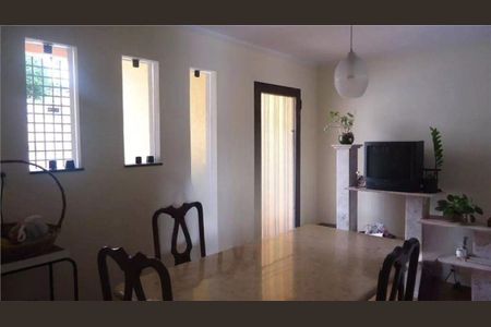 Casa à venda com 3 quartos, 225m² em Parque Sao Domingos, São Paulo