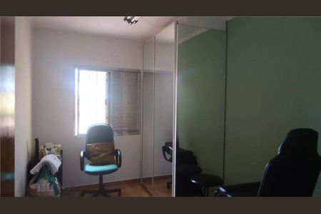 Casa à venda com 3 quartos, 225m² em Parque Sao Domingos, São Paulo