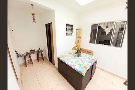 Casa à venda com 2 quartos, 84m² em Vila Marina, São Paulo