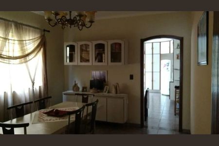 Casa à venda com 3 quartos, 207m² em Parque Sao Domingos, São Paulo