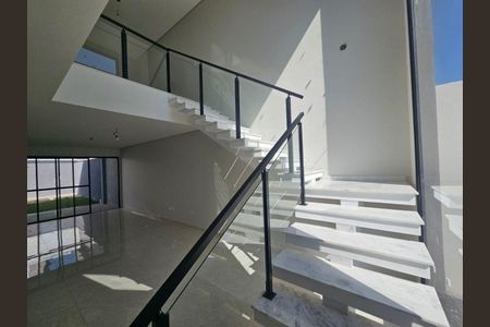 Casa à venda com 3 quartos, 210m² em Jardim Ermida I, Jundiaí