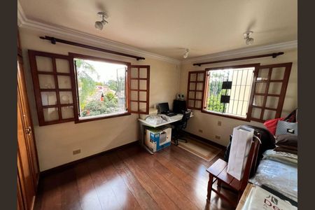 Casa à venda com 4 quartos, 141m² em Bela Aliança, São Paulo