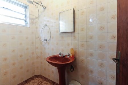 Casa à venda com 120m², 3 quartos e 7 vagasÁrea de Serviço 2 - Banheiro de Serviço 