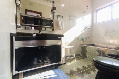 Casa à venda com 120m², 3 quartos e 7 vagasBanheiro Suíte 