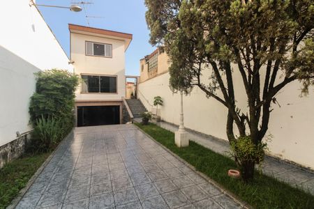 Casa à venda com 120m², 3 quartos e 7 vagasGaragem - Quintal 