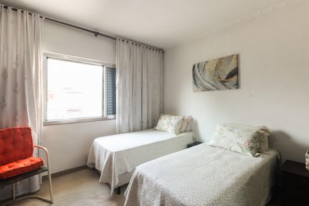 Casa à venda com 120m², 3 quartos e 7 vagasSuíte 