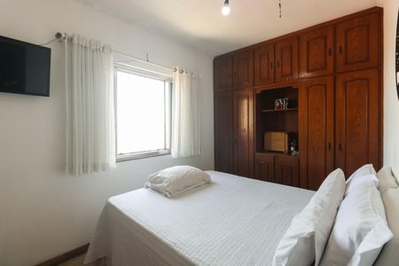 Casa à venda com 120m², 3 quartos e 7 vagasQuarto 1