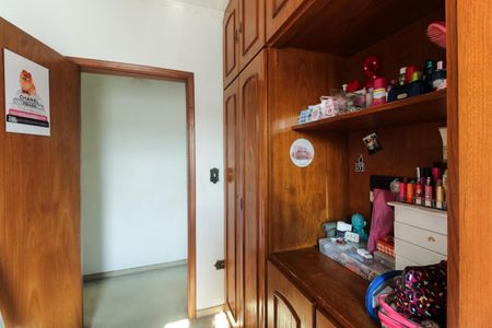 Casa à venda com 120m², 3 quartos e 7 vagasQuarto 2