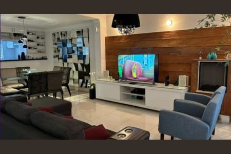 Casa à venda com 3 quartos, 318m² em Parque Sao Domingos, São Paulo