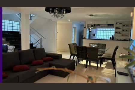 Casa à venda com 3 quartos, 318m² em Parque Sao Domingos, São Paulo