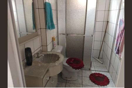 Casa à venda com 2 quartos, 90m² em Parque Maria Domitila, São Paulo