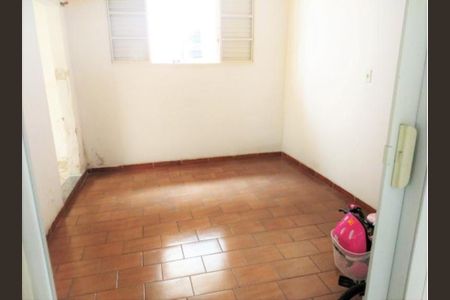 Casa à venda com 2 quartos, 90m² em Parque Maria Domitila, São Paulo