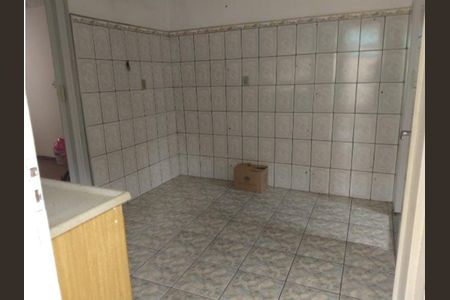 Casa à venda com 2 quartos, 90m² em Parque Maria Domitila, São Paulo