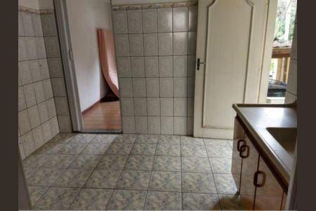 Casa à venda com 2 quartos, 90m² em Parque Maria Domitila, São Paulo