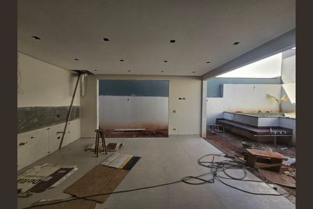 Casa à venda com 4 quartos, 215m² em Jardim Ermida I, Jundiaí