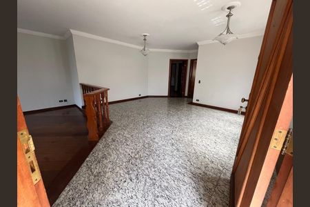 Casa à venda com 3 quartos, 500m² em City América, São Paulo