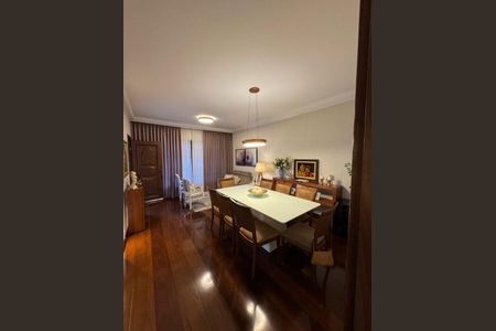 Casa à venda com 3 quartos, 320m² em Vila Regente Feijó, São Paulo