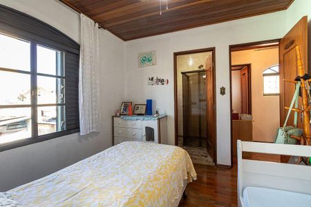 Casa à venda com 5 quartos, 311m² em Vila Brasilina, São Paulo