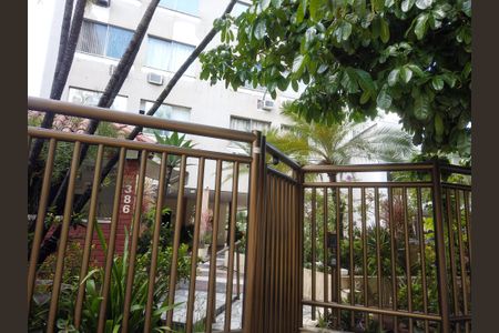 Apartamento à venda com 59m², 1 quarto e 1 vagaFachada