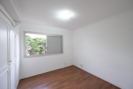 Apartamento para alugar com 120m², 3 quartos e 1 vaga Apartamento para alugar com 120m², 3 quartos e 1 vagaQuarto 2