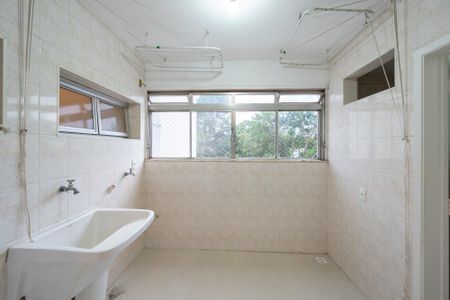 Apartamento para alugar com 120m², 3 quartos e 1 vaga Apartamento para alugar com 120m², 3 quartos e 1 vagaLavanderia