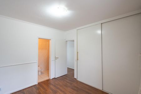 Apartamento para alugar com 120m², 3 quartos e 1 vaga Apartamento para alugar com 120m², 3 quartos e 1 vagaSuíte