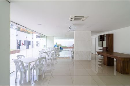 Apartamento para alugar com 120m², 3 quartos e 1 vaga Apartamento para alugar com 120m², 3 quartos e 1 vagaSalão de Festas