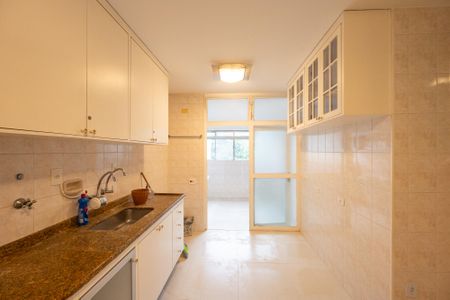 Apartamento para alugar com 120m², 3 quartos e 1 vaga Apartamento para alugar com 120m², 3 quartos e 1 vagaCozinha