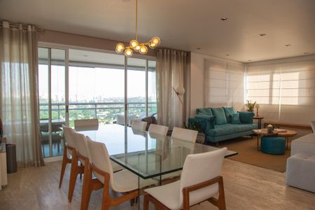 Sala de apartamento à venda com 3 quartos, 240m² em Brooklin, São Paulo