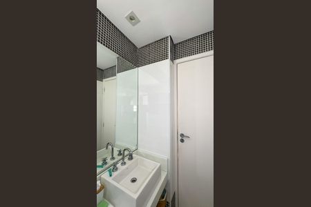 Apartamento para alugar com 240m², 3 quartos e 4 vagas Apartamento para alugar com 240m², 3 quartos e 4 vagasBanheiro da Suíte 1