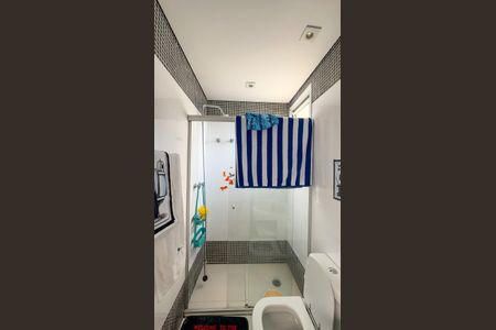 Apartamento para alugar com 240m², 3 quartos e 4 vagas Apartamento para alugar com 240m², 3 quartos e 4 vagasBanheiro da Suíte 1