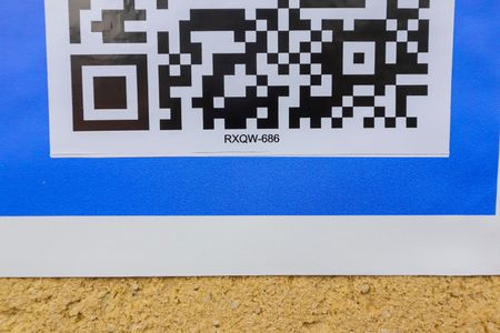 Casa para alugar com 75m², 2 quartos e 2 vagasPlaquinha - Cód. RXQW-686