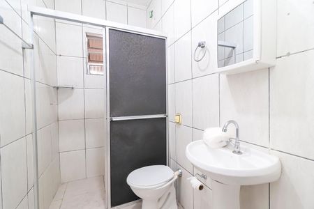 Casa para alugar com 75m², 2 quartos e 2 vagasBanheiro Social