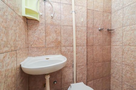 Casa para alugar com 75m², 2 quartos e 2 vagasBanheiro da Suíte