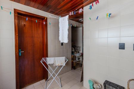 Apartamento à venda com 143m², 3 quartos e 1 vagaÁrea de Serviço