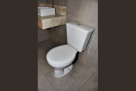 Casa à venda com 150m², 3 quartos e 3 vagasDetalhe - Quarto 02 com Suíte