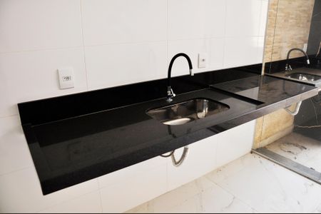 Casa à venda com 150m², 3 quartos e 3 vagasDetalhe - Cozinha