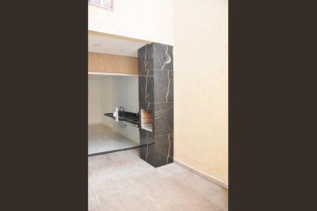 Casa à venda com 150m², 3 quartos e 3 vagasDetalhe - Área de Serviço e Churrasqueira