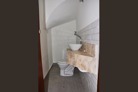 Casa à venda com 150m², 3 quartos e 3 vagasDetalhe - Lavabo
