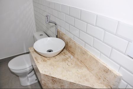 Casa à venda com 150m², 3 quartos e 3 vagasDetalhe - Lavabo
