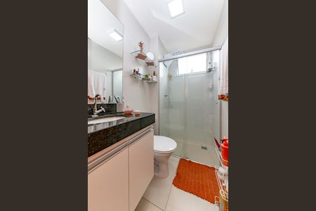 Apartamento à venda com 80m², 2 quartos e 2 vagasBanheiro da Suíte