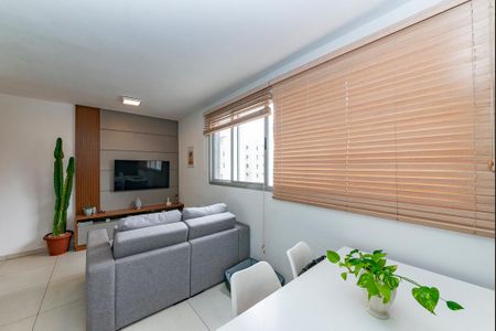Sala de apartamento à venda com 2 quartos, 80m² em Buritis, Belo Horizonte