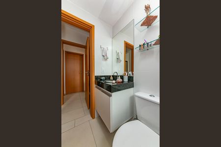 Apartamento à venda com 80m², 2 quartos e 2 vagasBanheiro da Suíte