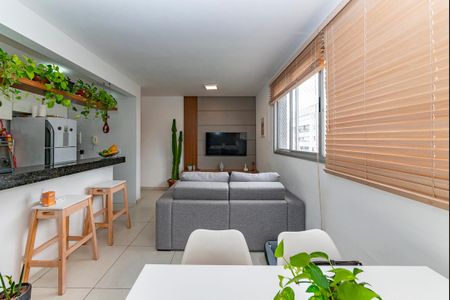 Apartamento à venda com 80m², 2 quartos e 2 vagasSala