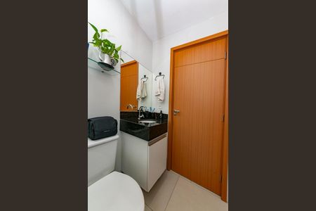 Apartamento à venda com 80m², 2 quartos e 2 vagasBanheiro Social